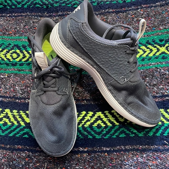 Nike Solarsoft Moccasin Men’s Size 8 - Picture 1 of 5